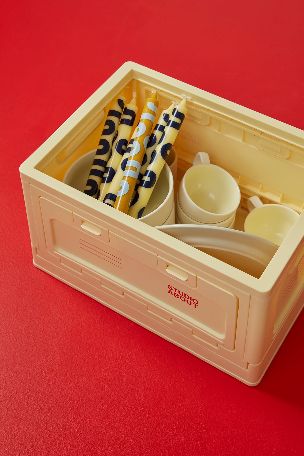 stapelbare Aufbewahrungsbox "Medium Light Yellow"