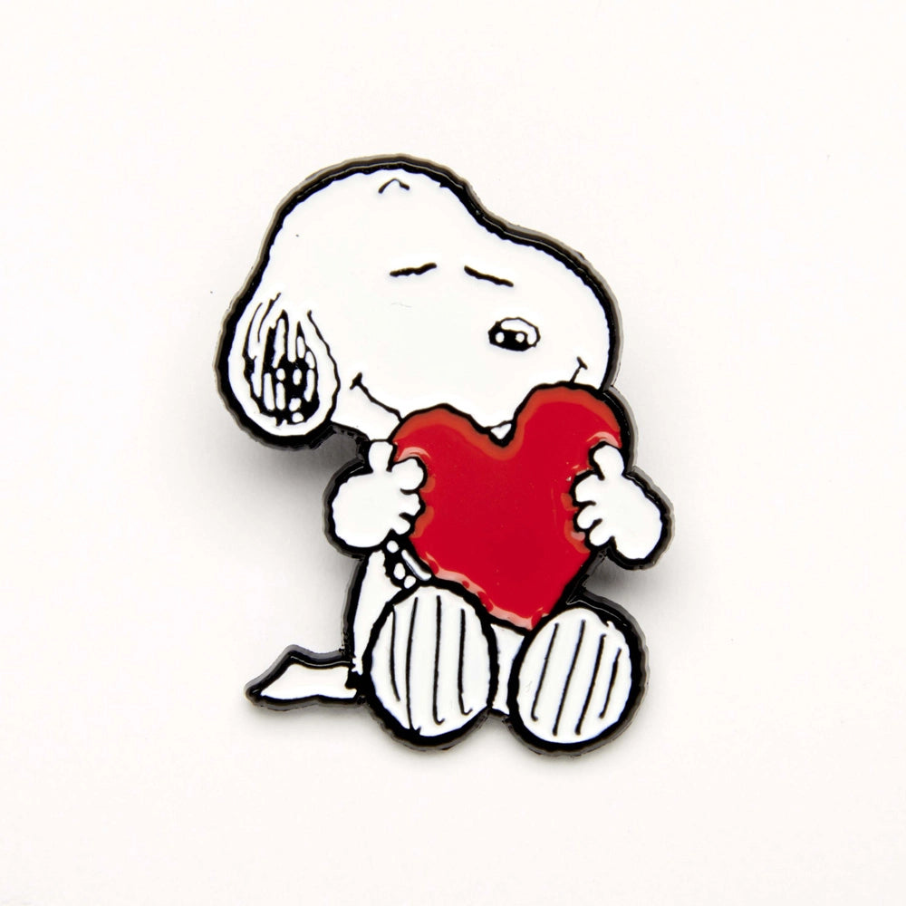 Peanuts Snoopy Hug Pin