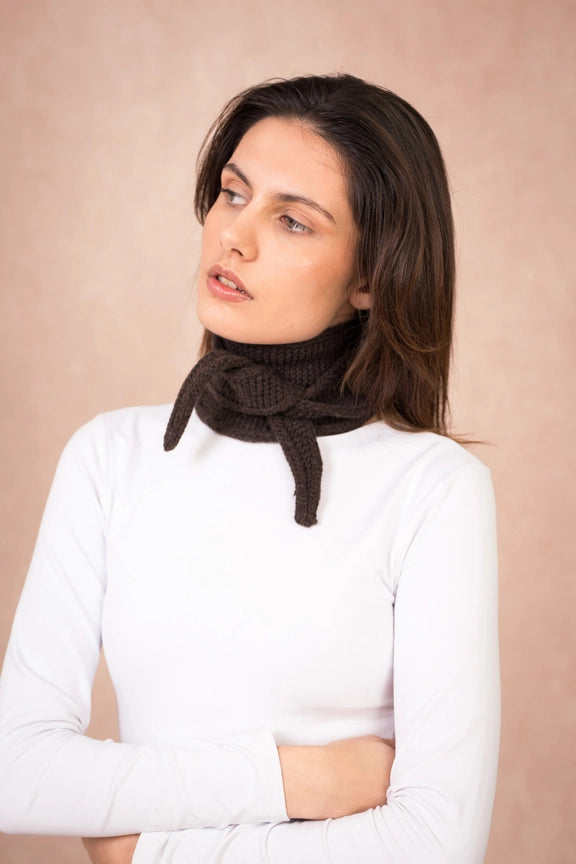 Sophie Scarf - chocolate